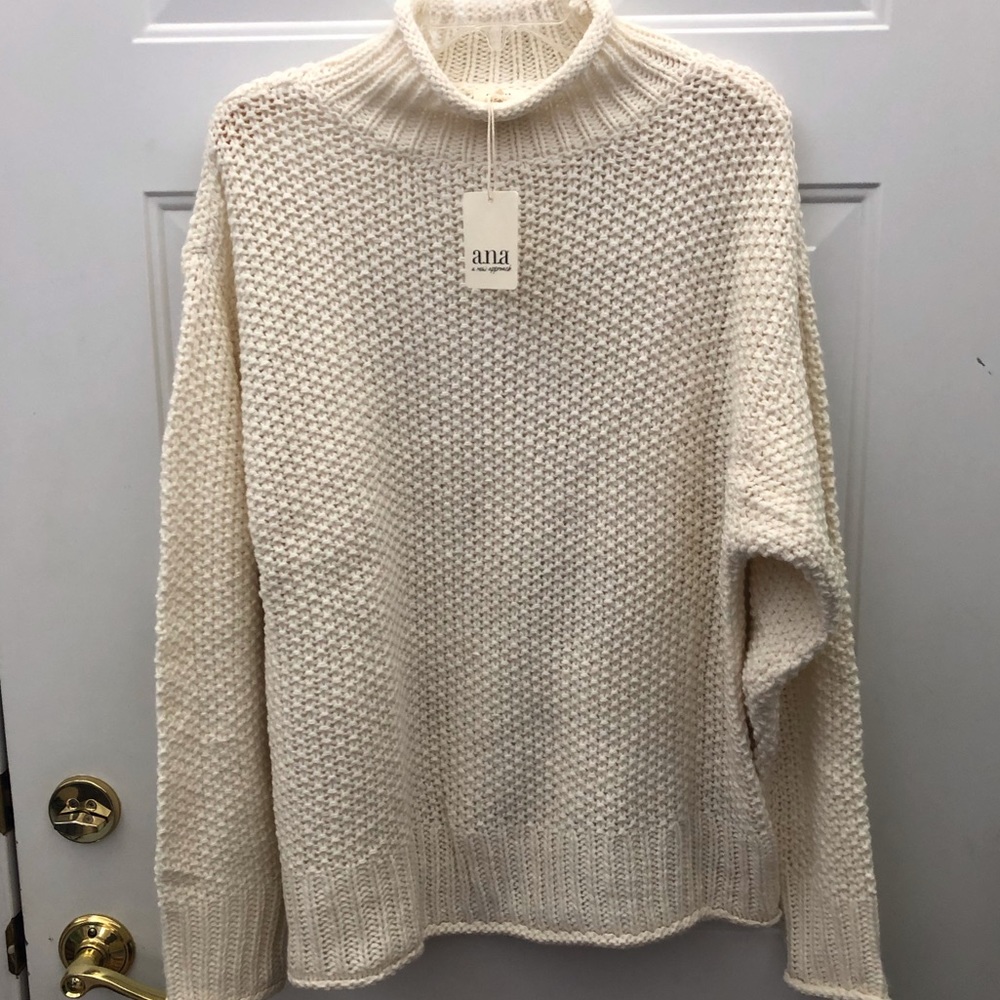A.N.A. NWT cozy comfy cream sweater size large